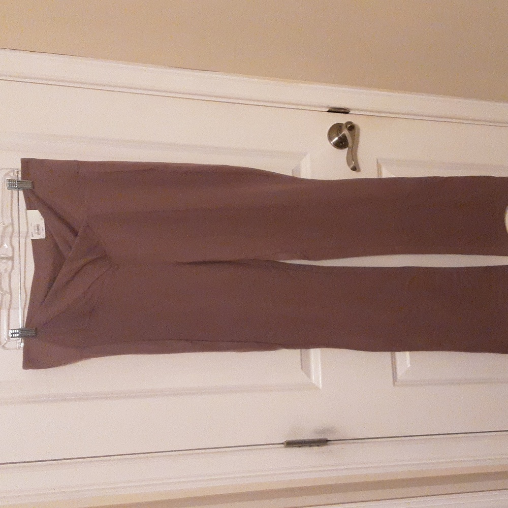 SO XL flare high rise legging.